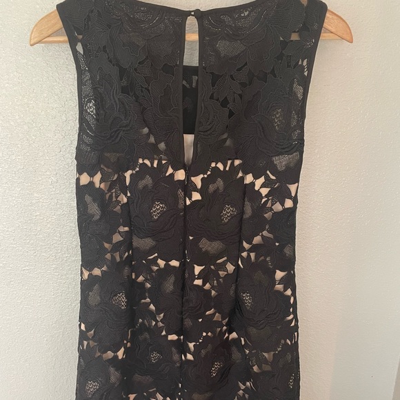 White House Black market shift dress. Size 2. - Picture 6 of 6